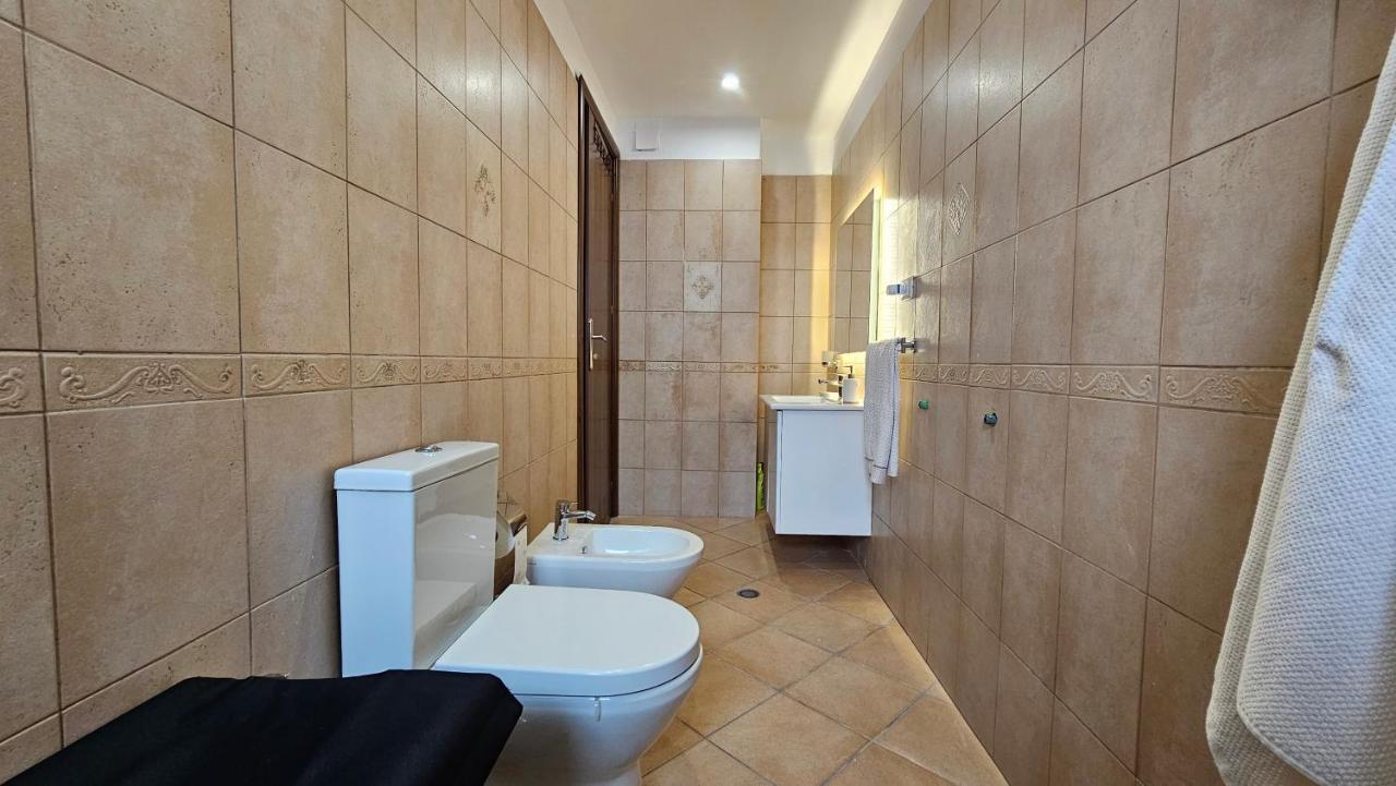 Central Apartment Tirana Bagian luar foto